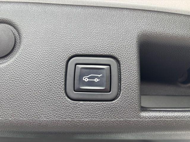 used 2022 Chevrolet Equinox car, priced at $21,000