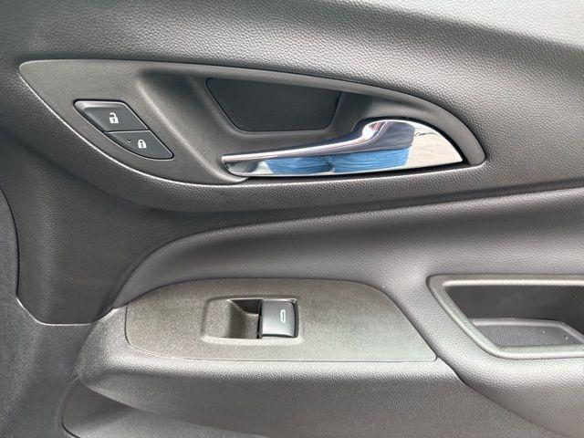 used 2022 Chevrolet Equinox car, priced at $21,000