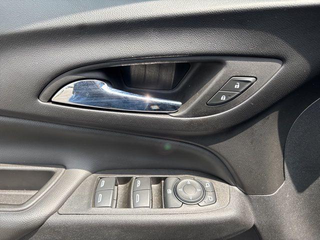 used 2022 Chevrolet Equinox car, priced at $22,000