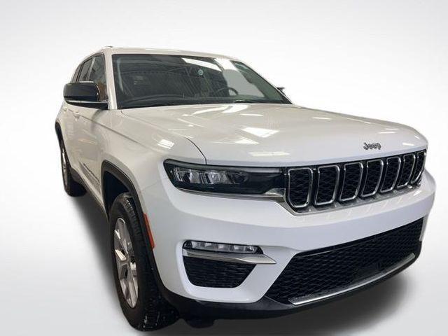 used 2022 Jeep Grand Cherokee car, priced at $32,000