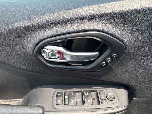 used 2022 Jeep Cherokee car, priced at $28,500