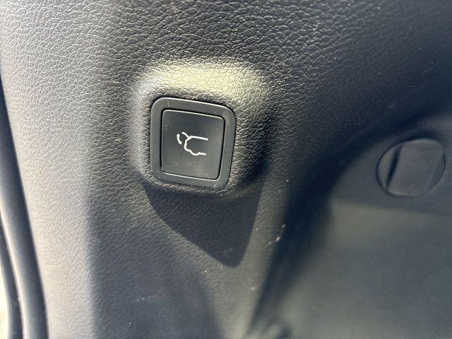 used 2022 Jeep Cherokee car, priced at $28,500