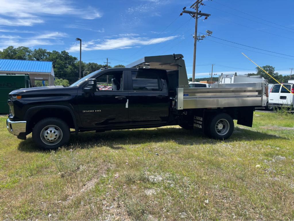 new 2024 Chevrolet Silverado 3500 car, priced at $70,924