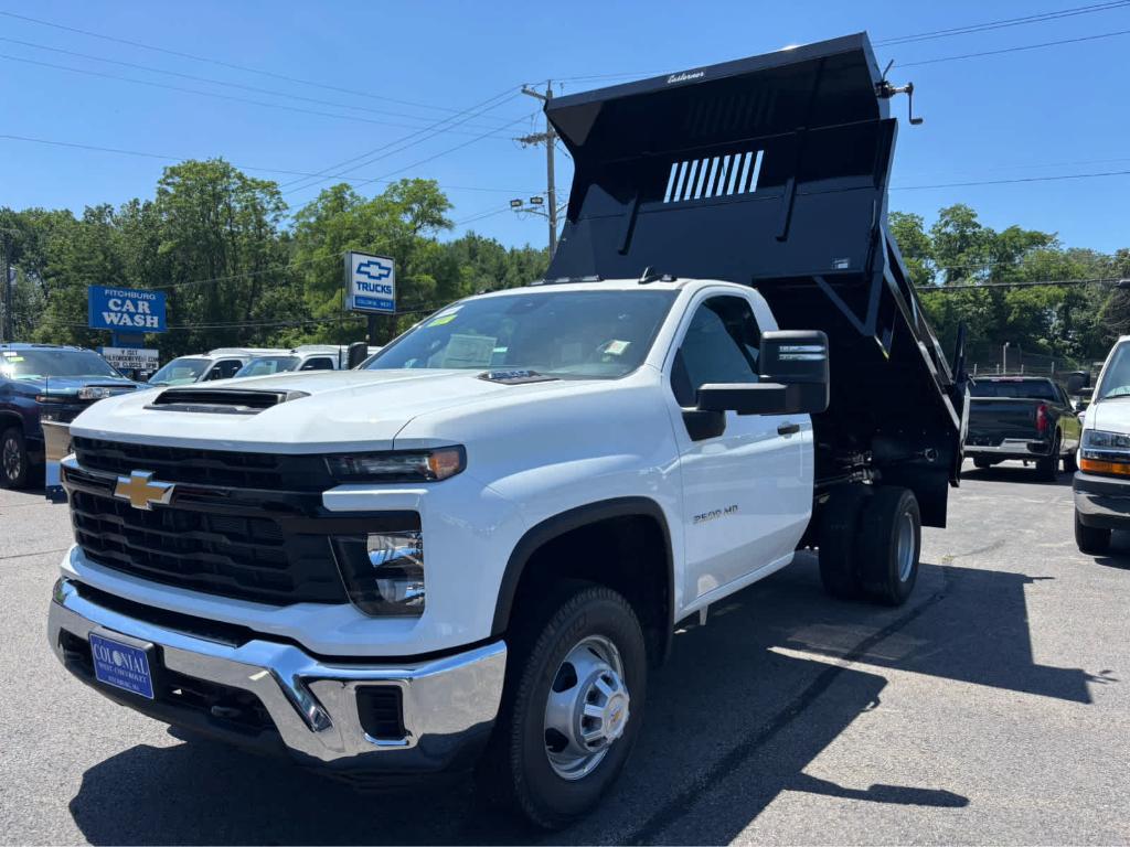 new 2025 Chevrolet Silverado 3500 car, priced at $51,043