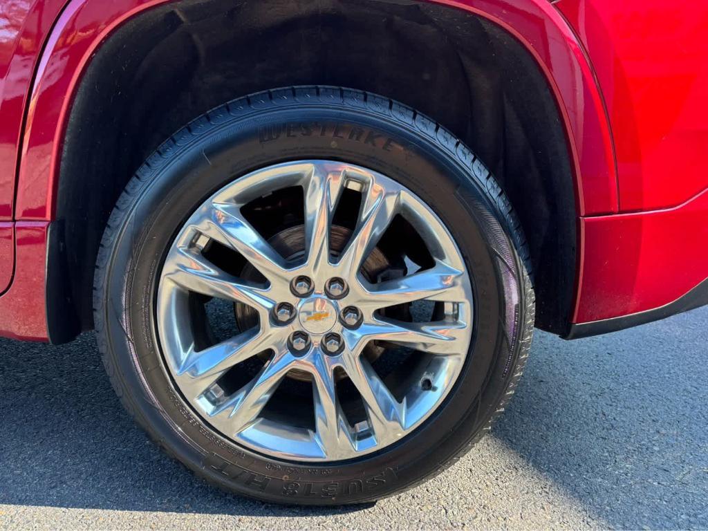 used 2019 Chevrolet Traverse car, priced at $27,975