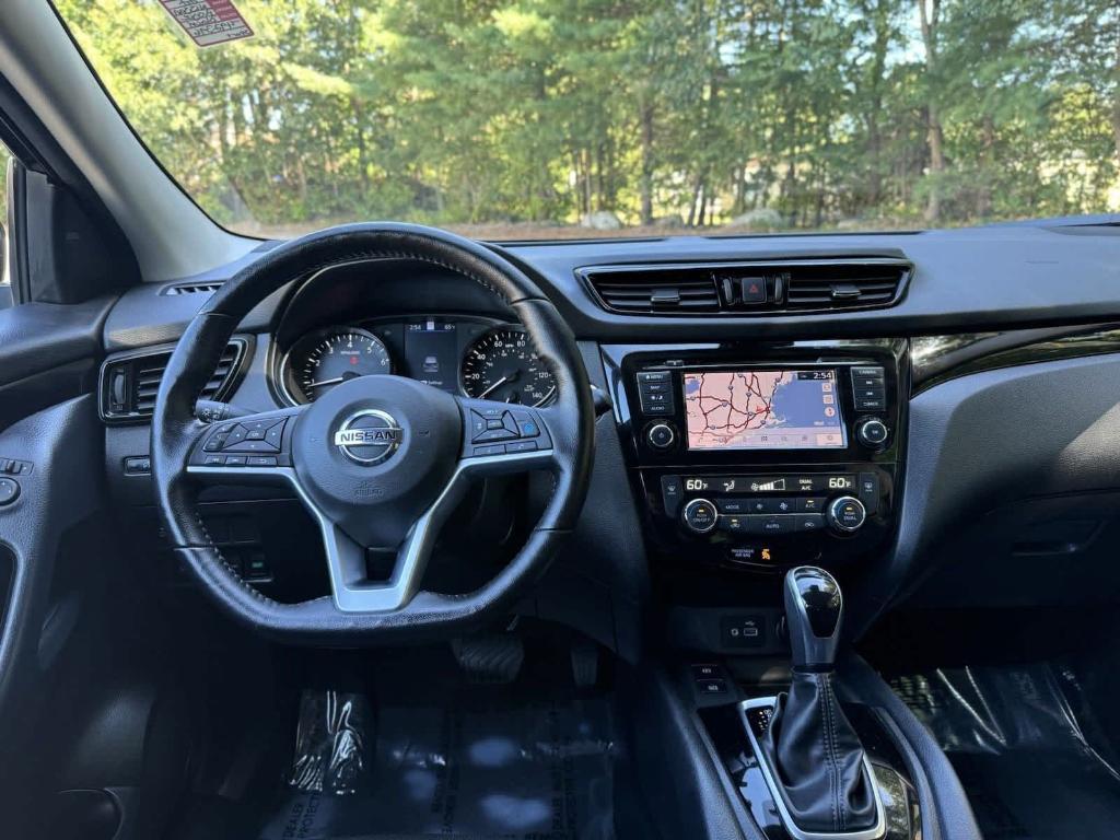 used 2022 Nissan Rogue Sport car, priced at $24,975