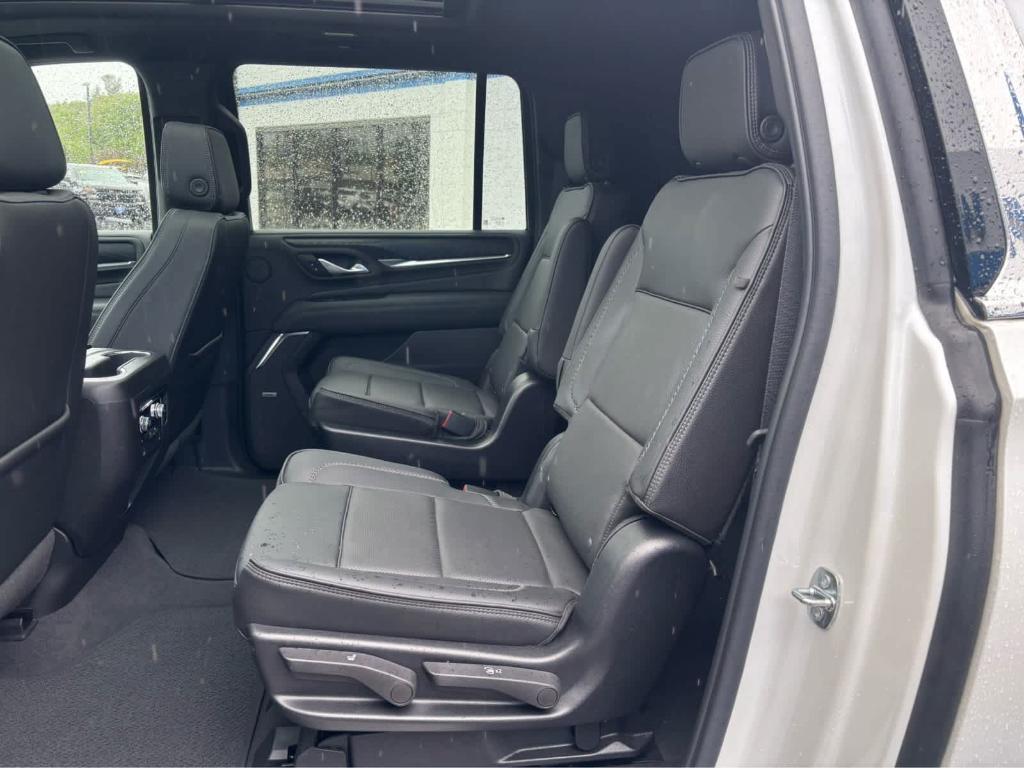 used 2022 GMC Yukon XL car, priced at $65,975