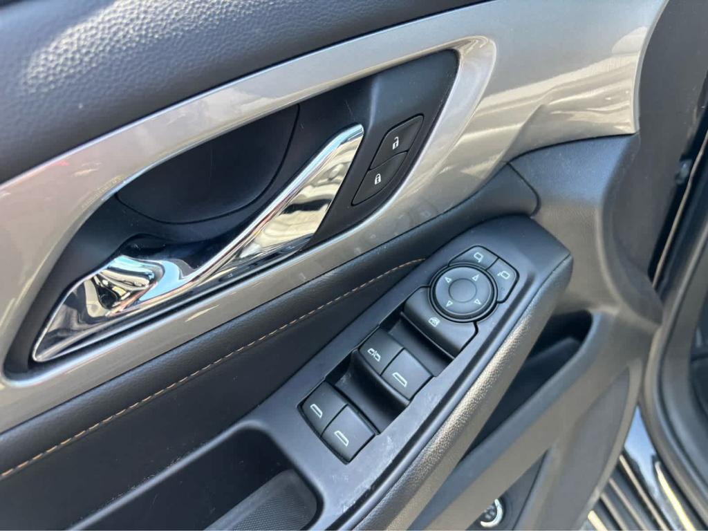 used 2018 Chevrolet Traverse car, priced at $21,975