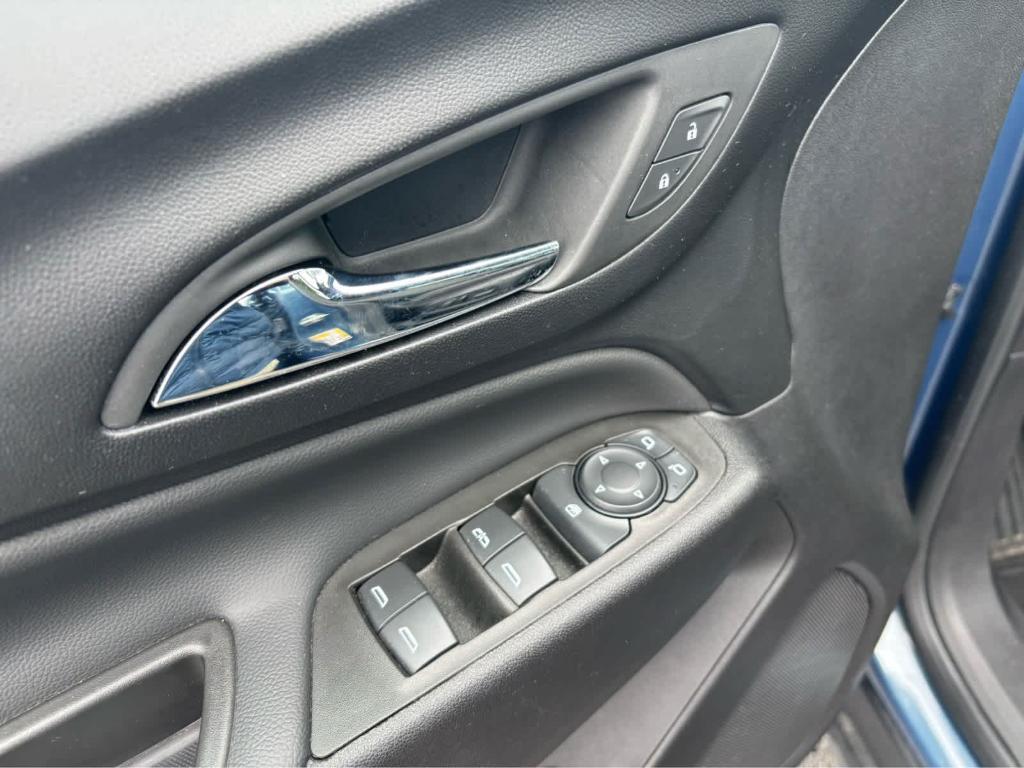used 2024 Chevrolet Equinox car, priced at $25,975