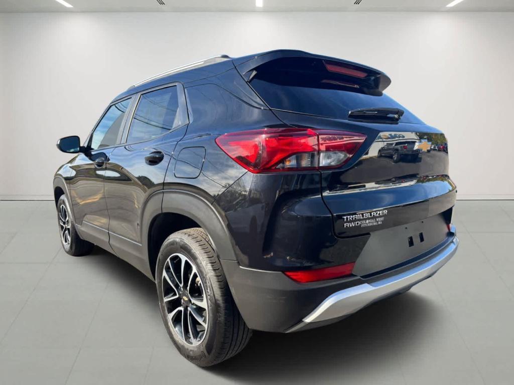 used 2025 Chevrolet TrailBlazer car, priced at $26,975