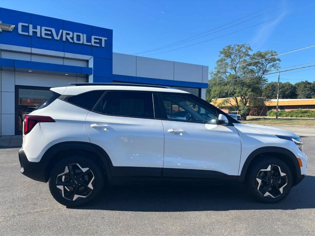 used 2025 Kia Seltos car, priced at $24,975
