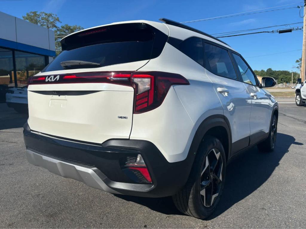 used 2025 Kia Seltos car, priced at $24,975