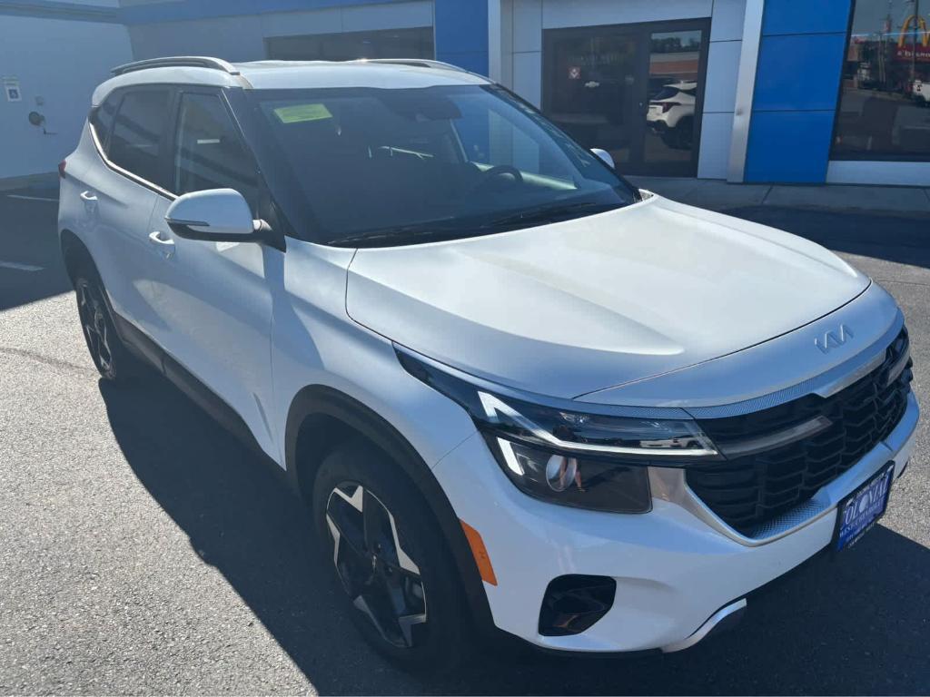 used 2025 Kia Seltos car, priced at $24,975