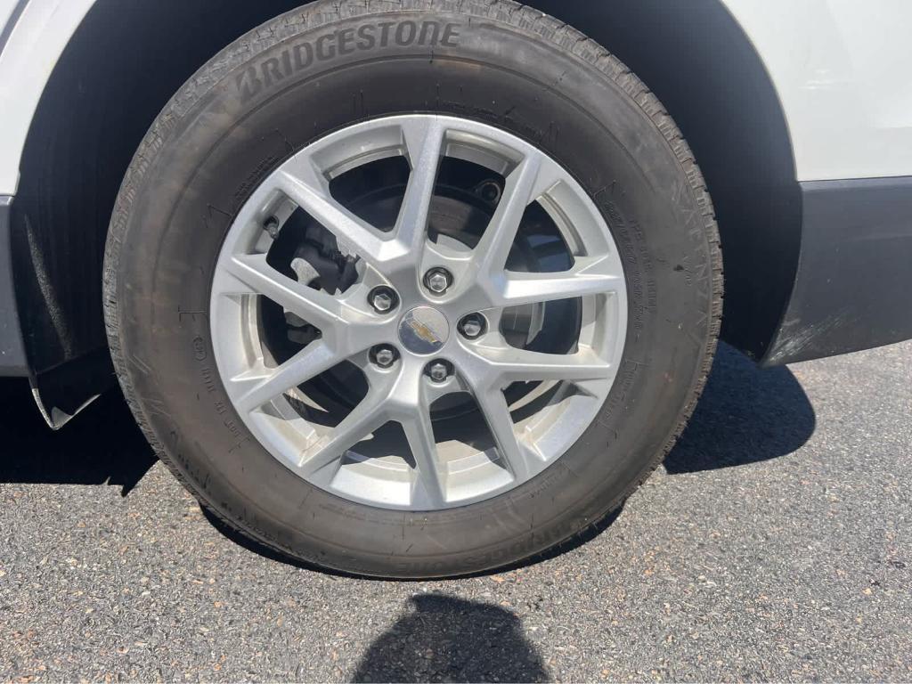 used 2024 Chevrolet Equinox car, priced at $21,975