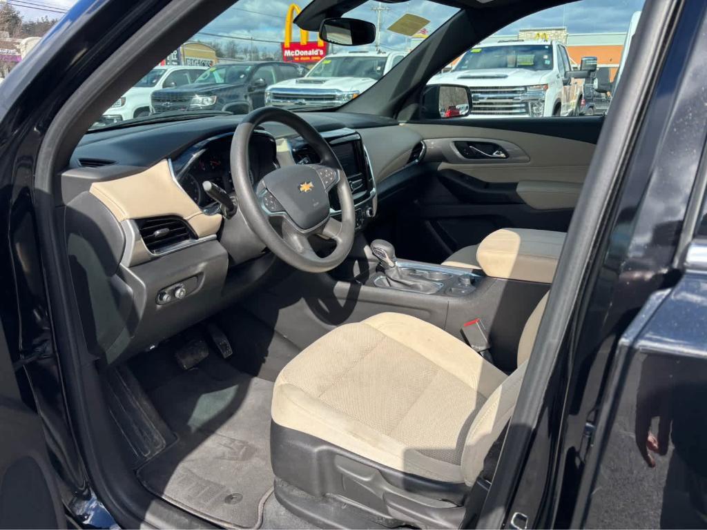 used 2023 Chevrolet Traverse car, priced at $26,975