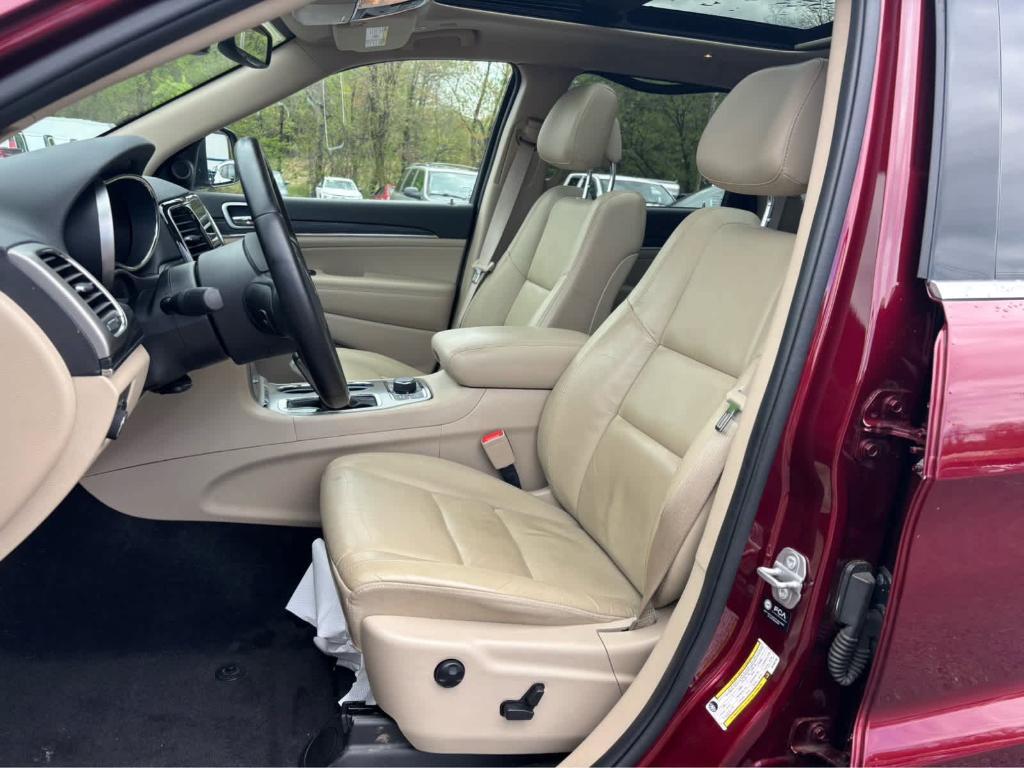 used 2021 Jeep Grand Cherokee car, priced at $30,850