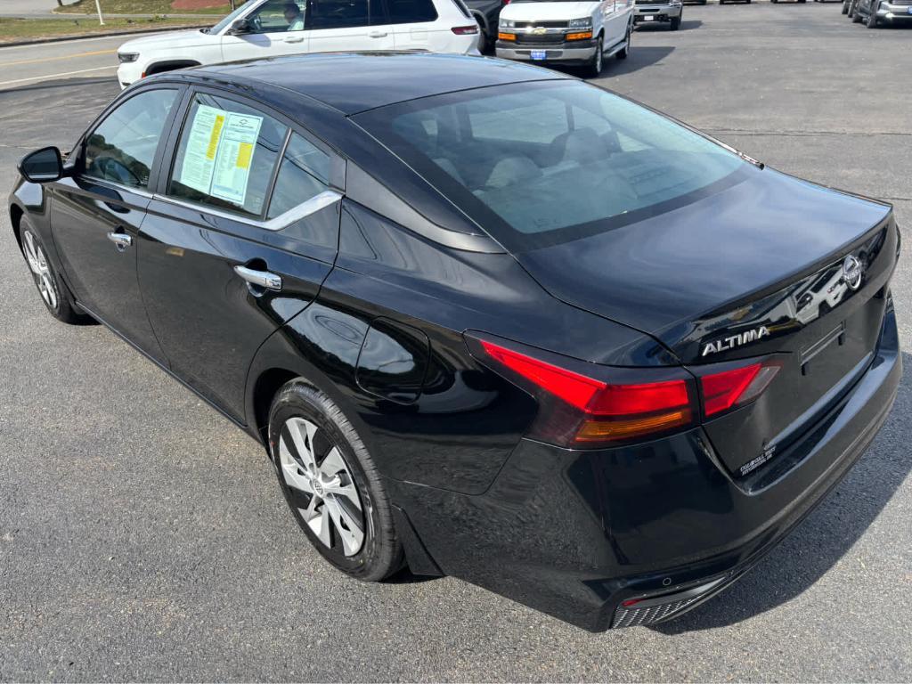 used 2023 Nissan Altima car, priced at $19,975