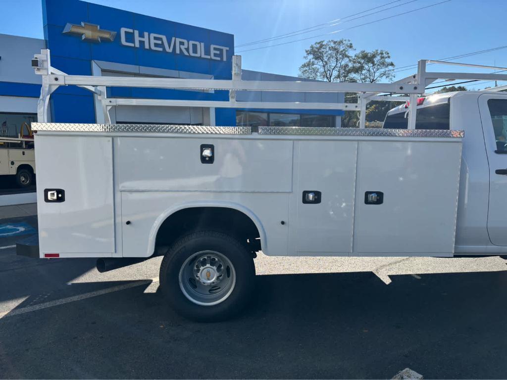 new 2024 Chevrolet Silverado 3500 car, priced at $81,949