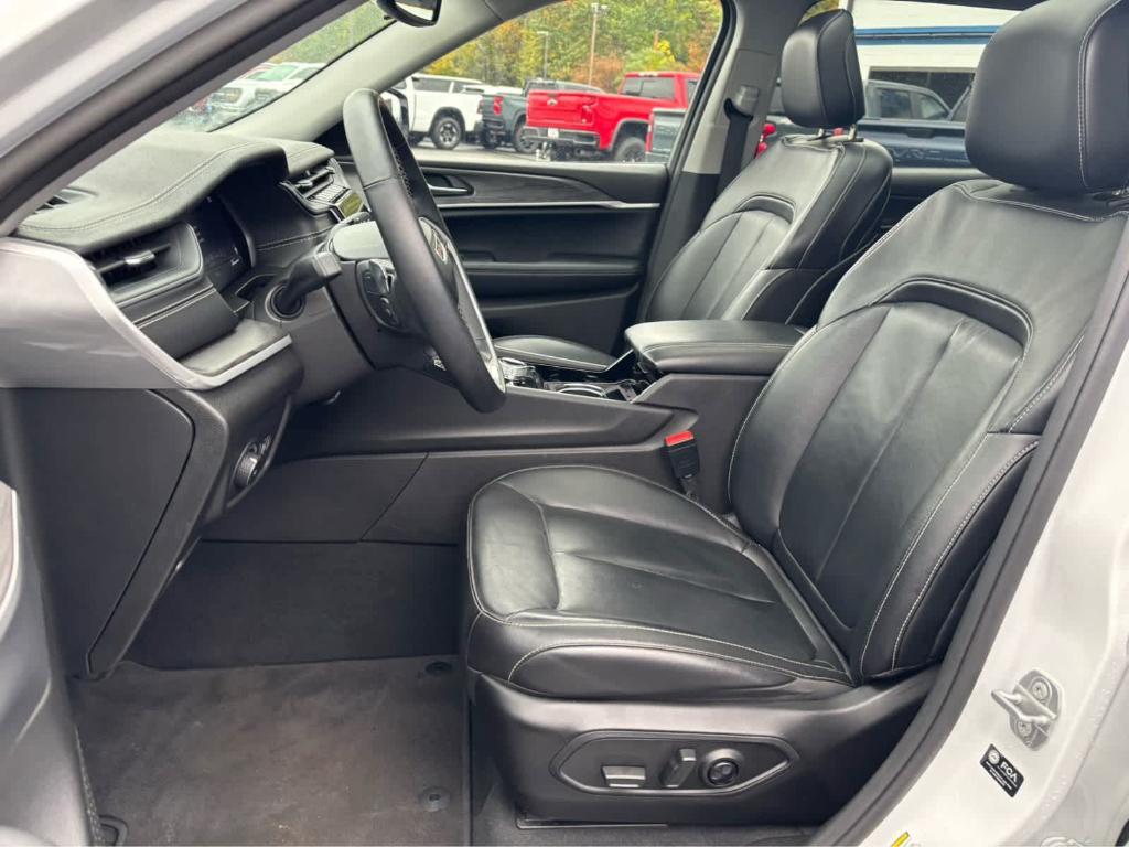 used 2022 Jeep Grand Cherokee L car, priced at $34,975