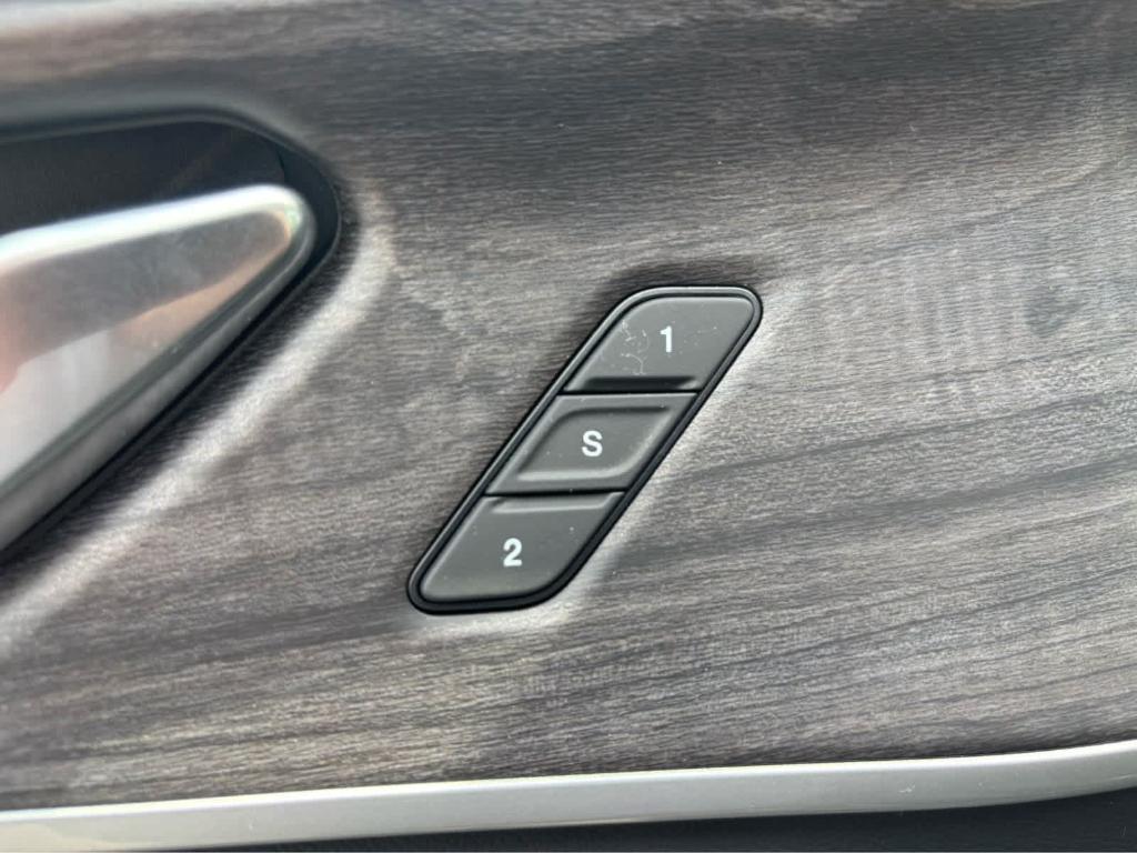 used 2022 Jeep Grand Cherokee L car, priced at $36,975
