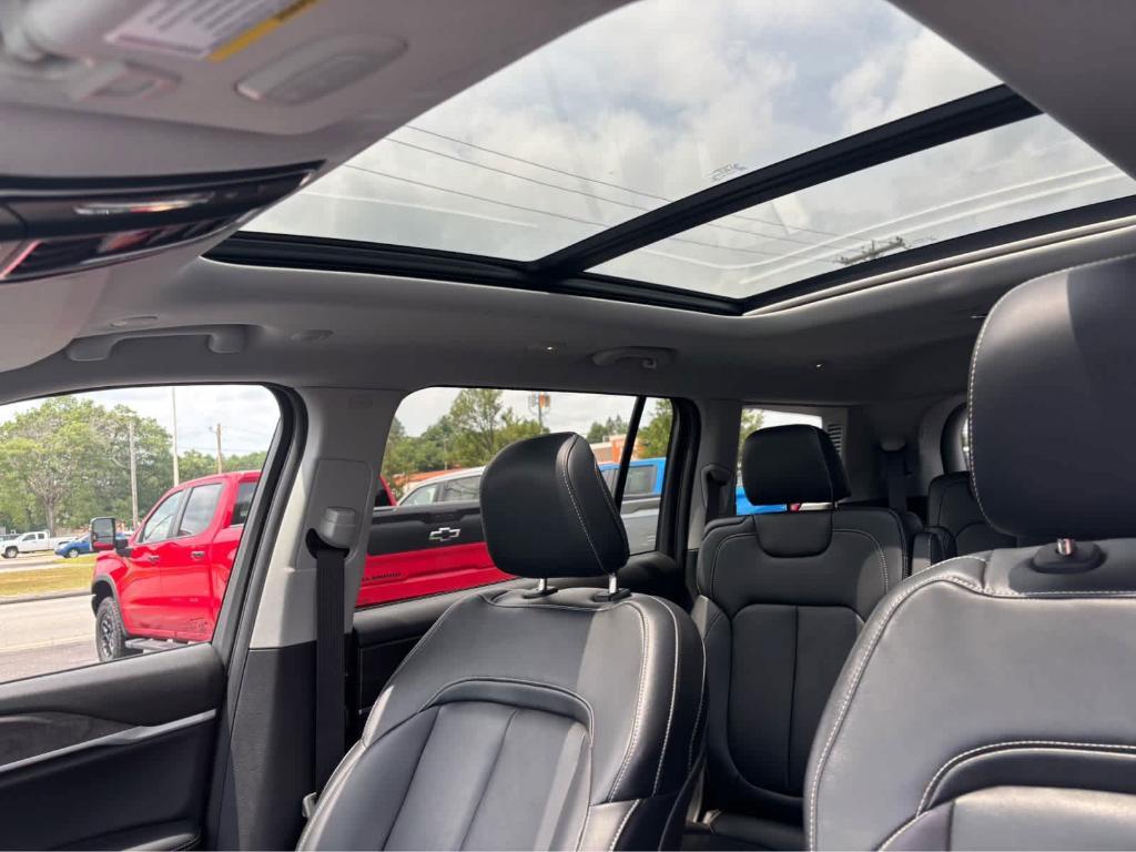 used 2022 Jeep Grand Cherokee L car, priced at $36,975
