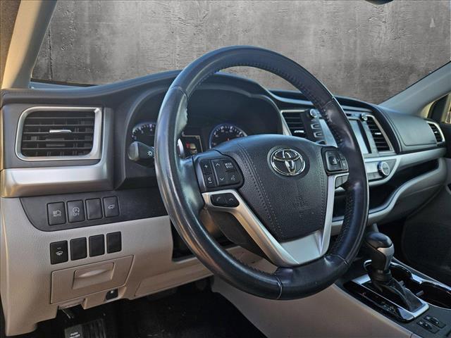 used 2018 Toyota Highlander car, priced at $24,480