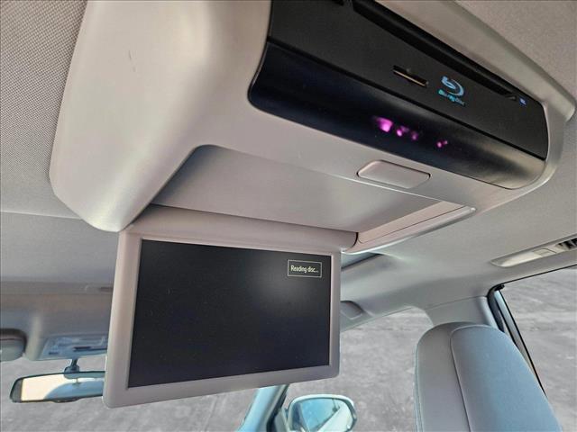 used 2014 Toyota Highlander car, priced at $17,992
