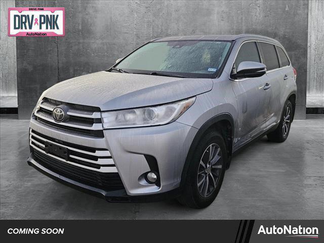 used 2019 Toyota Highlander car, priced at $27,995