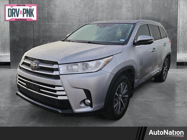 used 2019 Toyota Highlander car, priced at $27,995