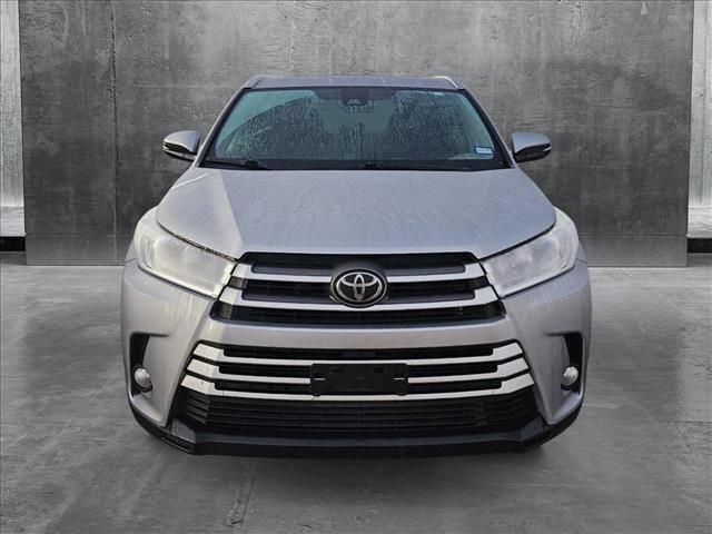 used 2019 Toyota Highlander car, priced at $27,995