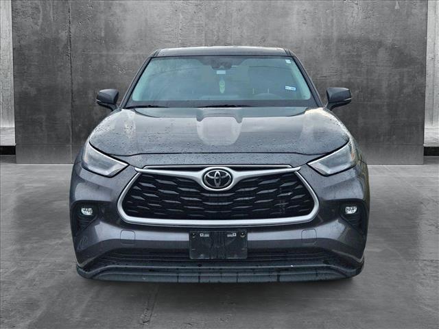 used 2023 Toyota Highlander car, priced at $29,991