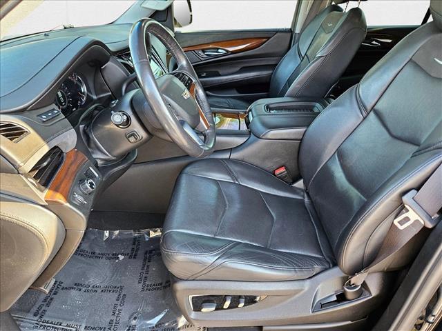 used 2020 Cadillac Escalade car, priced at $35,991