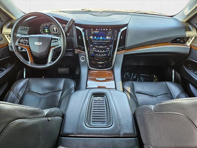 used 2020 Cadillac Escalade car, priced at $35,991
