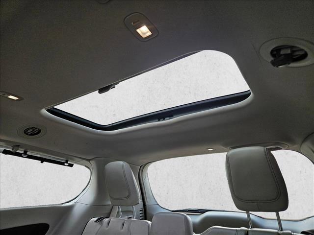 used 2020 Chrysler Pacifica car, priced at $16,991