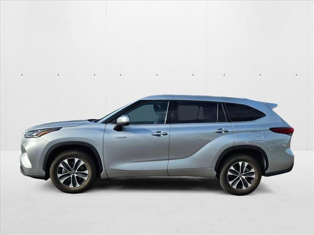 used 2021 Toyota Highlander Hybrid car, priced at $37,991