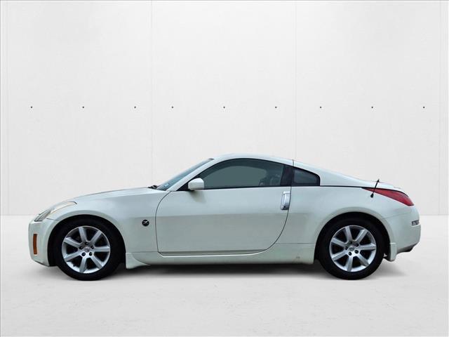 used 2005 Nissan 350Z car, priced at $12,991
