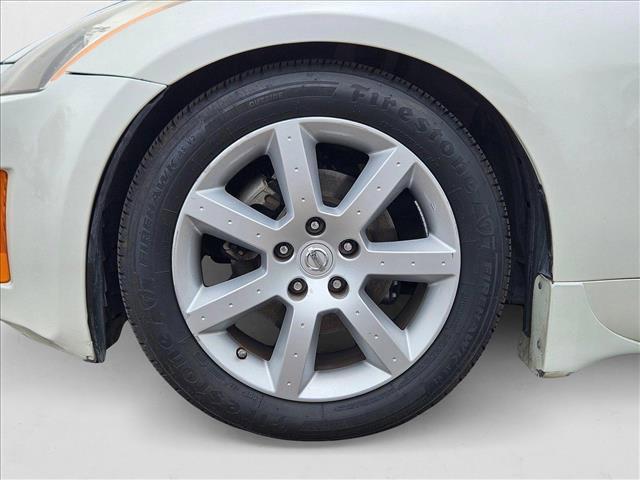 used 2005 Nissan 350Z car, priced at $12,991