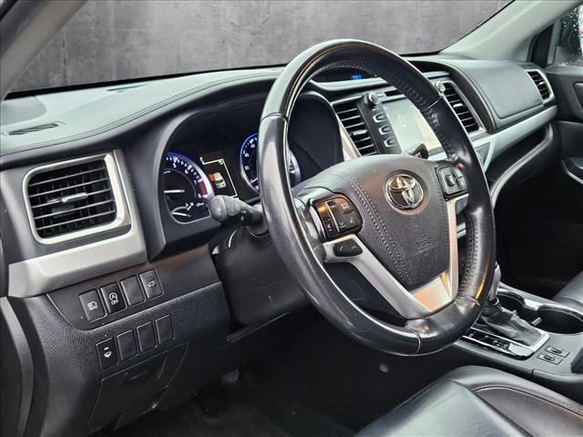 used 2019 Toyota Highlander car, priced at $25,991
