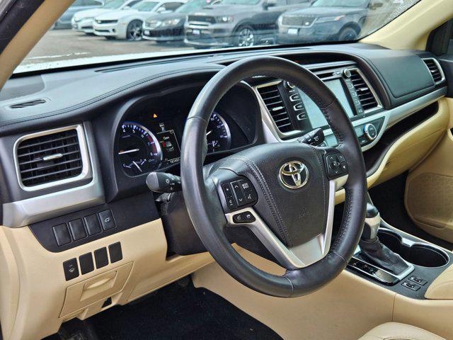 used 2015 Toyota Highlander car, priced at $14,991