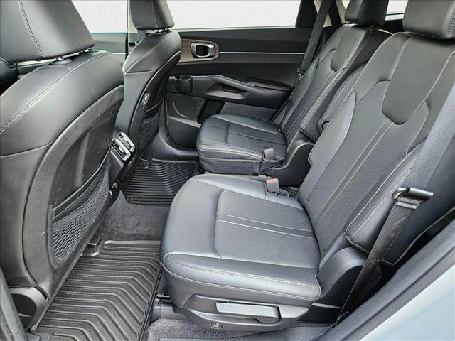 used 2023 Kia Sorento car, priced at $23,991