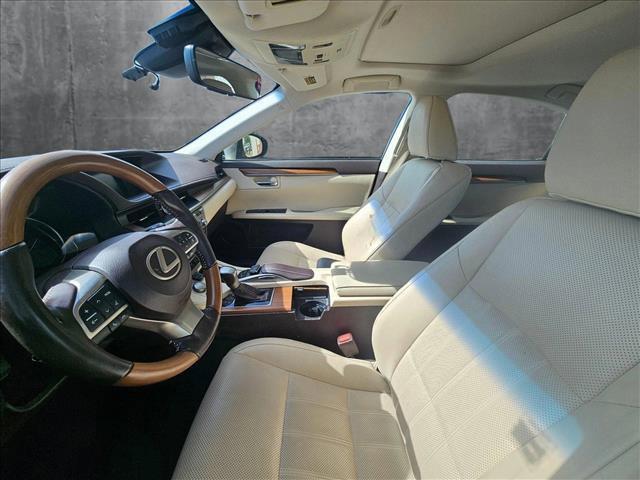 used 2018 Lexus ES 300h car, priced at $23,991