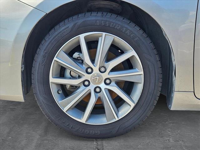 used 2018 Lexus ES 300h car, priced at $23,991