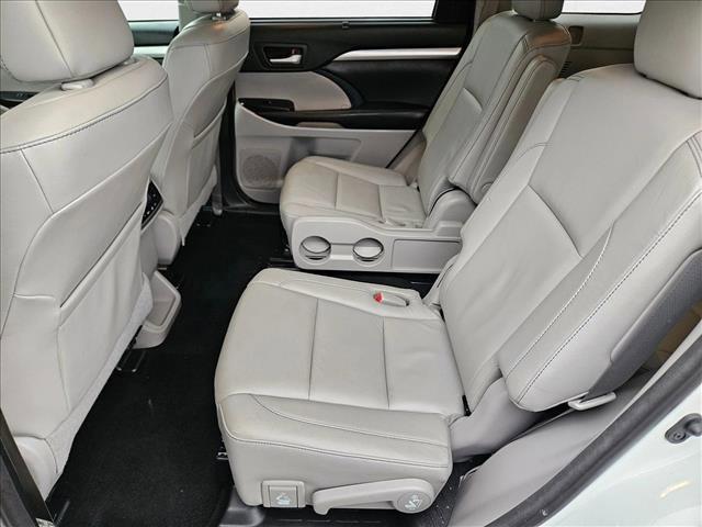 used 2018 Toyota Highlander car, priced at $21,491