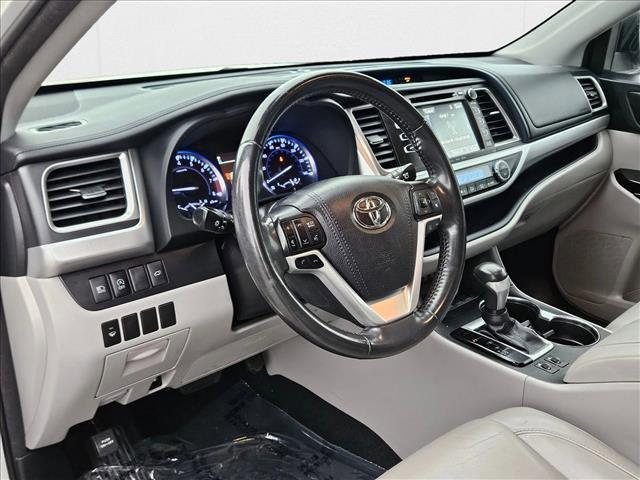 used 2018 Toyota Highlander car, priced at $21,491