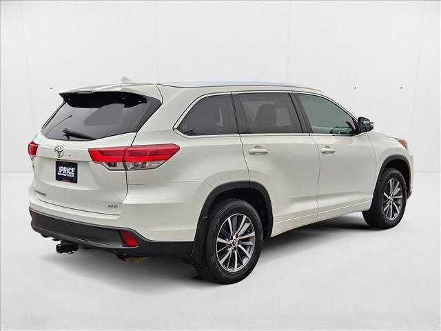 used 2018 Toyota Highlander car, priced at $21,491