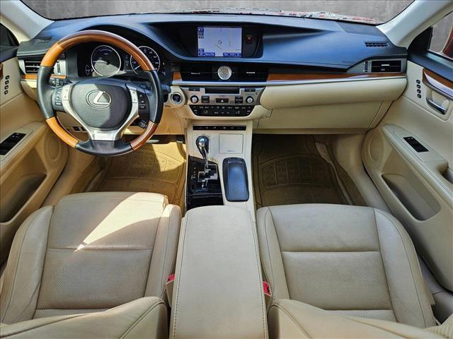 used 2014 Lexus ES 300h car, priced at $15,991