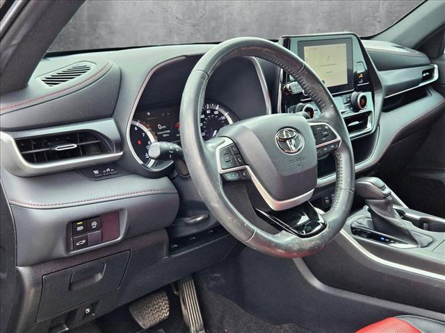 used 2023 Toyota Highlander car, priced at $41,991