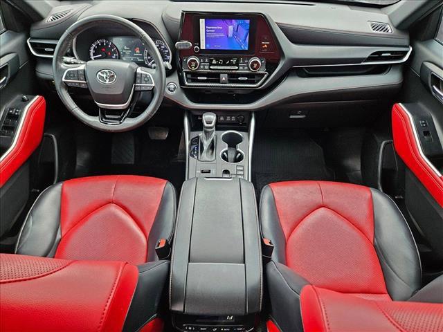 used 2023 Toyota Highlander car, priced at $41,991