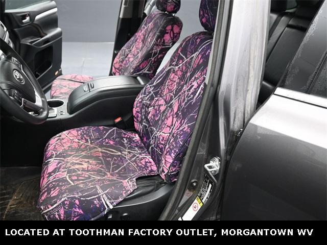 used 2015 Toyota Highlander car, priced at $12,909