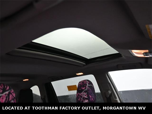 used 2015 Toyota Highlander car, priced at $12,909